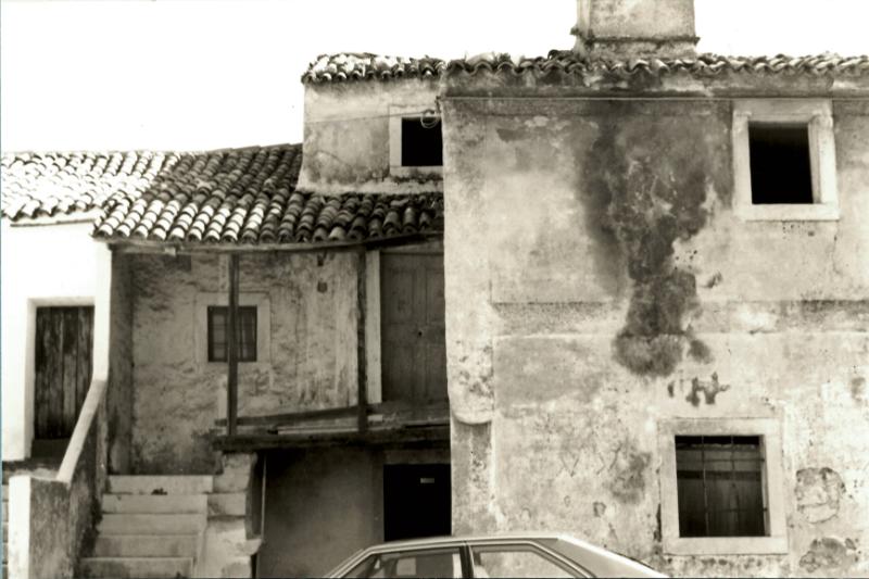 Alcune case carsiche nel comune di Trieste sul finire del Novecento